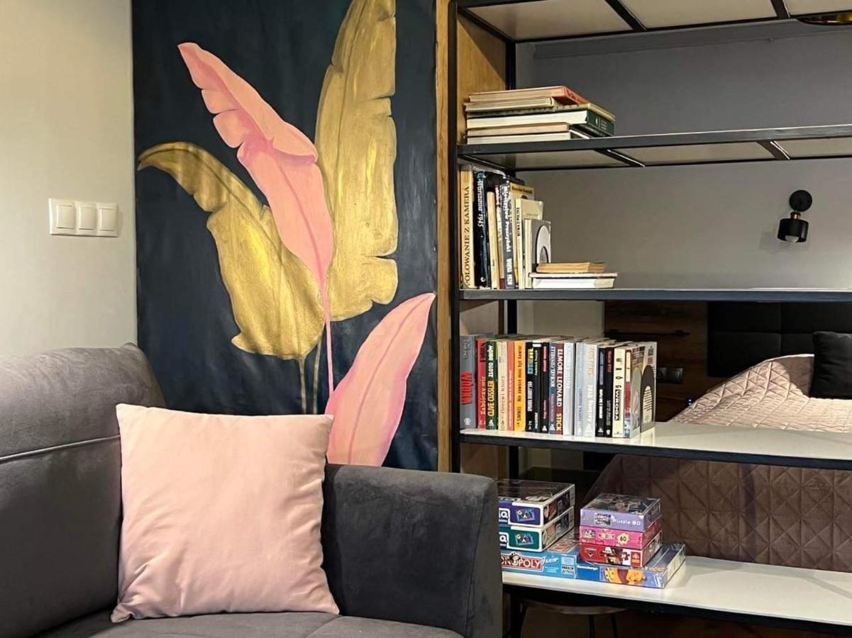 “Apartcalm - Like At Home” - Close To Subway Warsawa Bagian luar foto